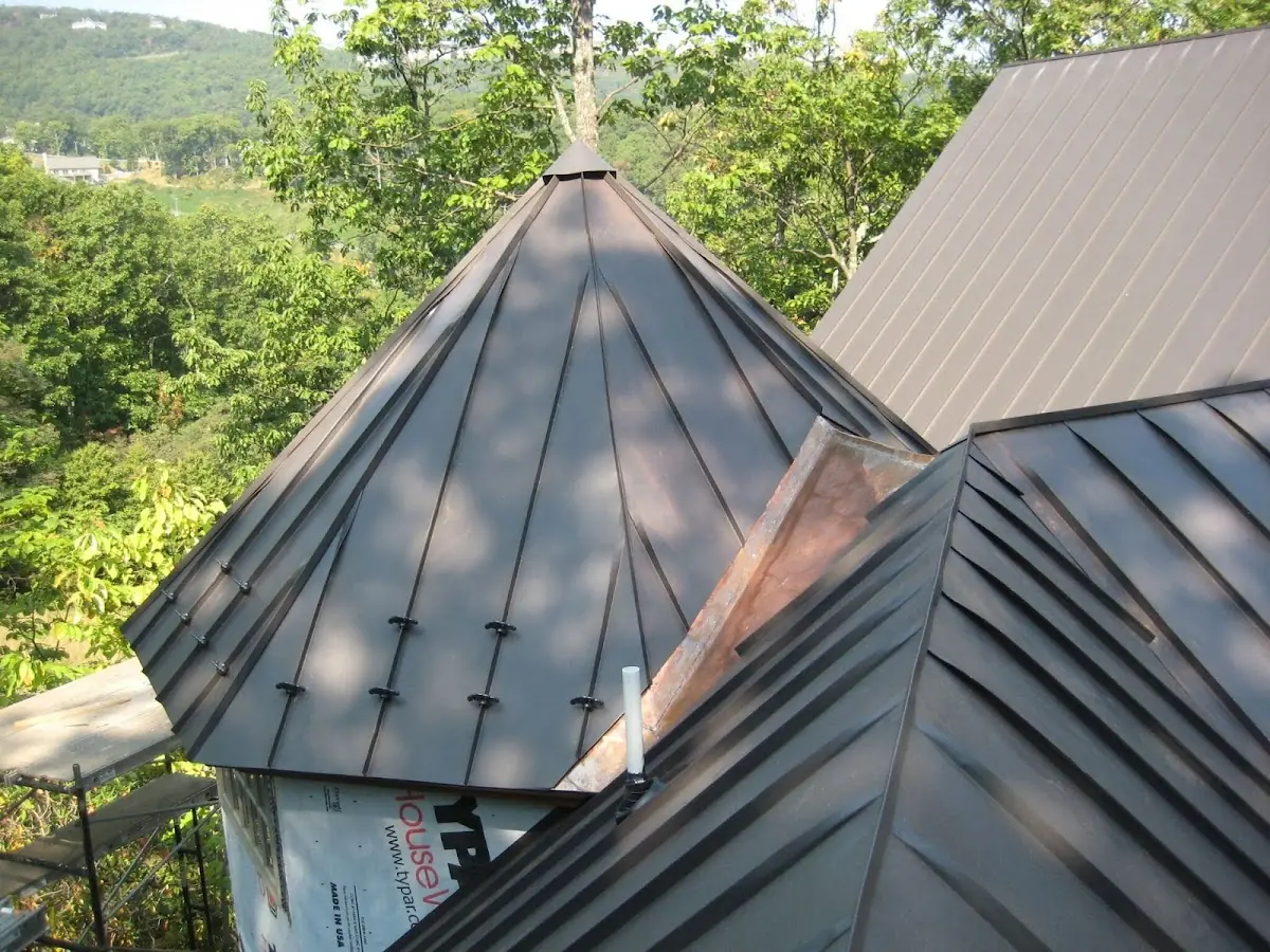 Professional Roof Tarp Installation by Craftsman Roofing in Orangetree